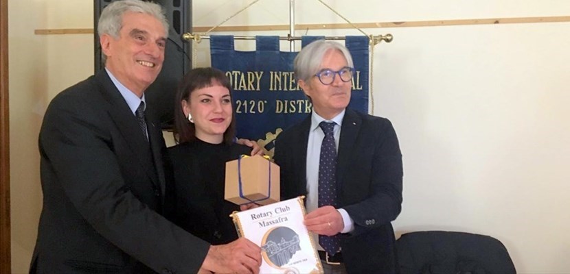 Da sinistra Domenico Di Paola, Valentina Galiulo e Vito Semeraro Da sinistra Domenico Di Paola, Valentina Galiulo e Vito Semeraro