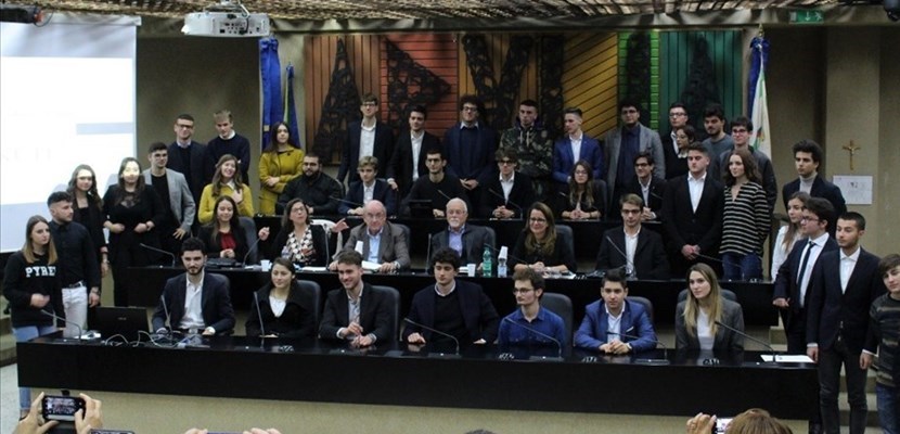 Il "De Ruggieri" di Massafra incontra le istituzioni regionali