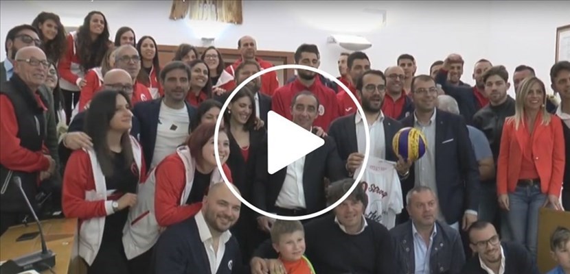 Determinazione e unione: Volley e ACD Castellaneta premiati dall'Amministrazione comunale