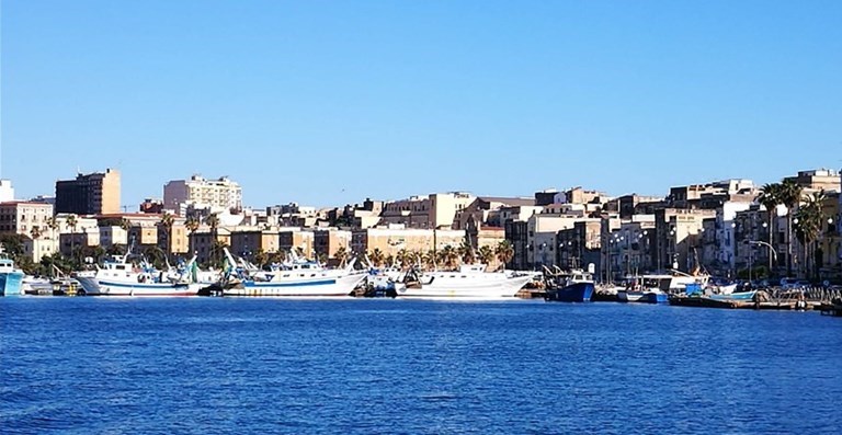 Taranto dal mare