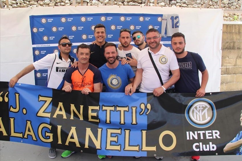 L'incontro con Julio Cesar e le foto di gruppo