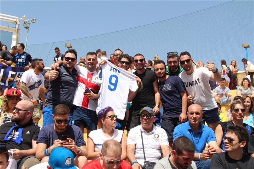 L'incontro con Julio Cesar e le foto di gruppo