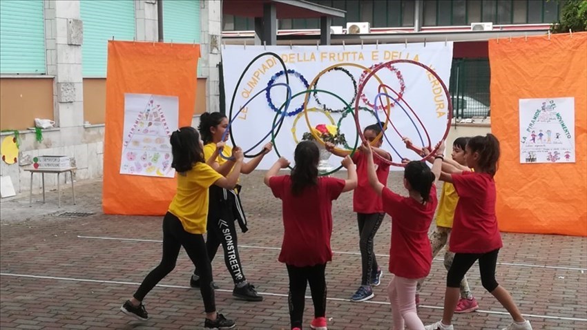 Festa di fine anno per gli alunni della "De Amicis" di Castellaneta Marina