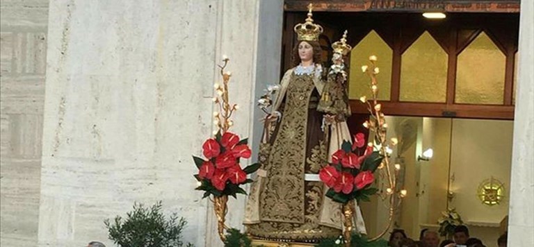 La processione della Madonna del Carmine