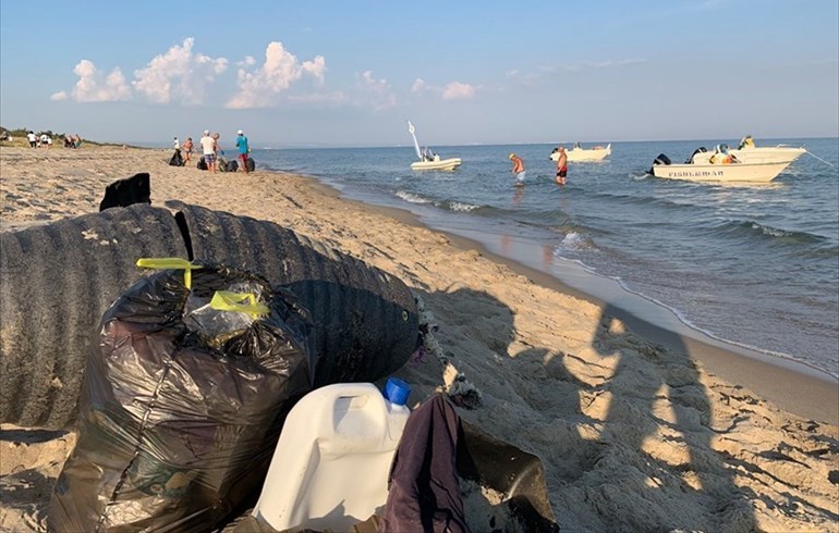A pesca di plastica: quanti rifiuti raccolti a Castellaneta Marina!