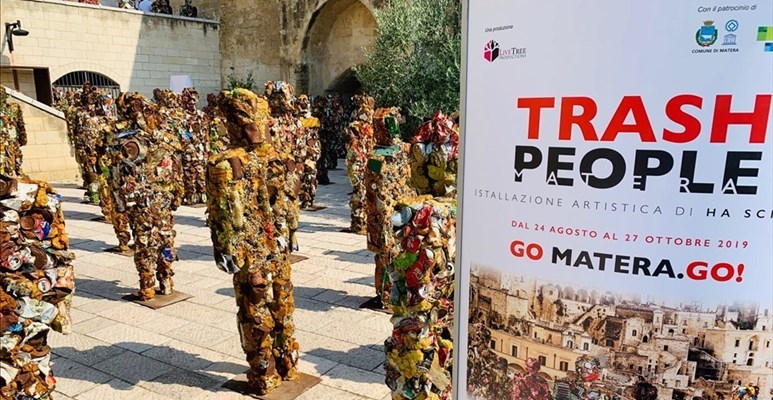 Trash People a Matera