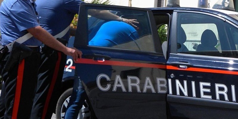 Arresto carabinieri - Foto di repertorio Arresto carabinieri - Foto di repertorio