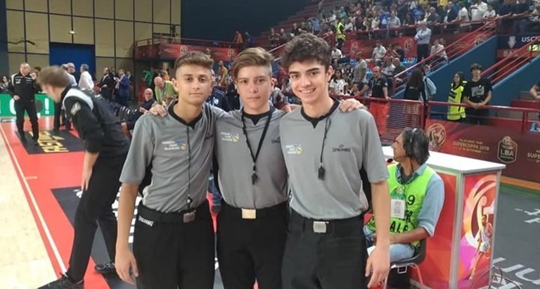 Basket: da Castellaneta la nuova giovane promessa dell'arbitraggio