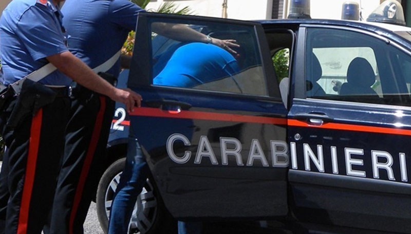 Arresto carabinieri - Foto di repertorio Arresto carabinieri - Foto di repertorio