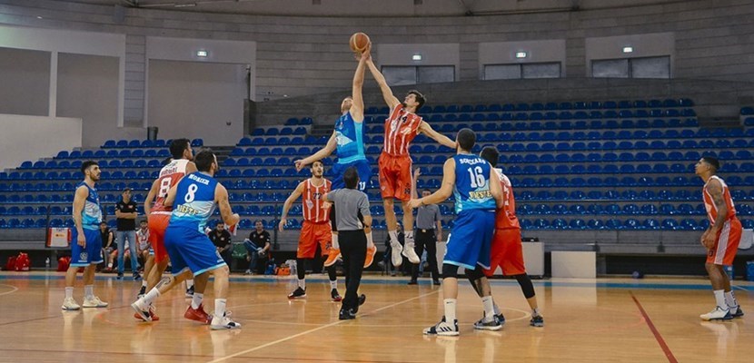 Valentino Basket Castellaneta: esordio amaro contro il Sunshine Vieste