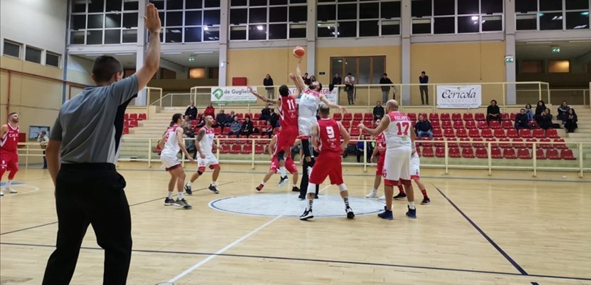 Basket: la Teknical Sport Massafra conquista la prima vittoria del campionato