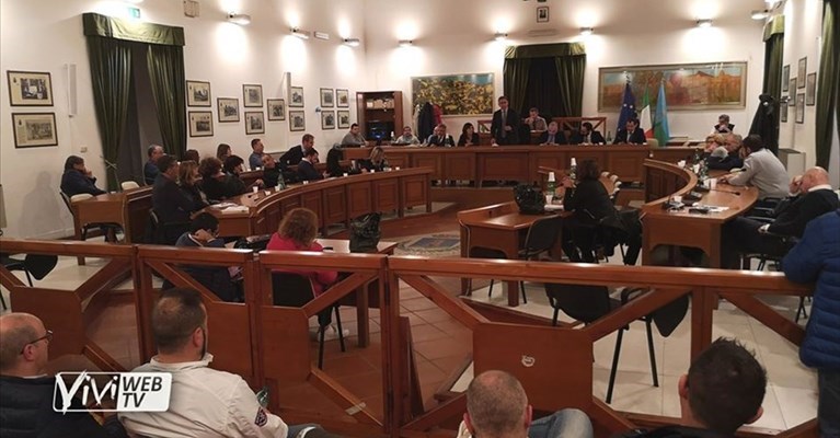 Consiglio comunale monotematico sulla "Situazione dell’ex ILVA – ArcelorMittal" Consiglio comunale monotematico sulla "Situazione dell’ex ILVA – ArcelorMittal"