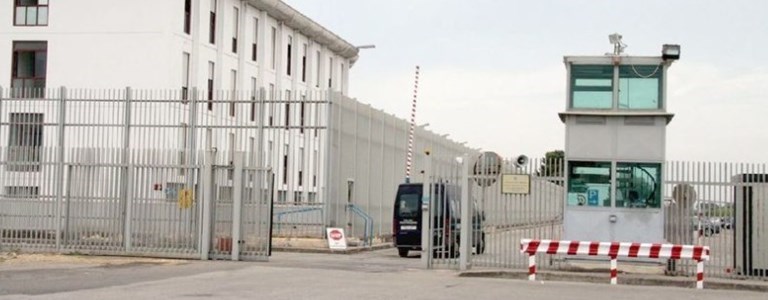 Il carcere di Taranto Il carcere di Taranto