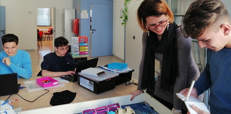 Gli studenti dell'Itis "Flacco" di Castellaneta alle fasi regionali della "First Lego League"