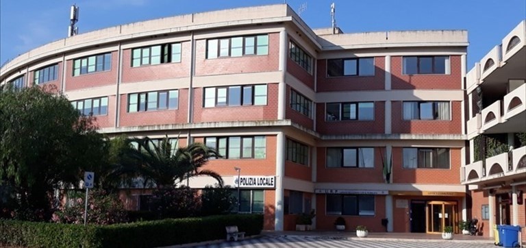 Massafra: il comune sospende i versamenti tributari