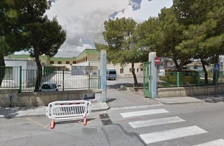 Il plesso "Manzoni" di Mottola Il plesso "Manzoni" di Mottola