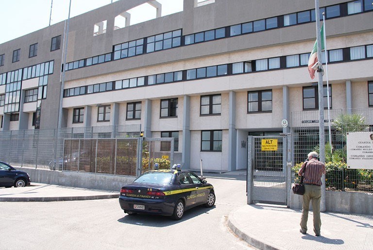 Rifiuti e corruzione: la Guardia di Finanza di Taranto sequestra beni per 28 milioni