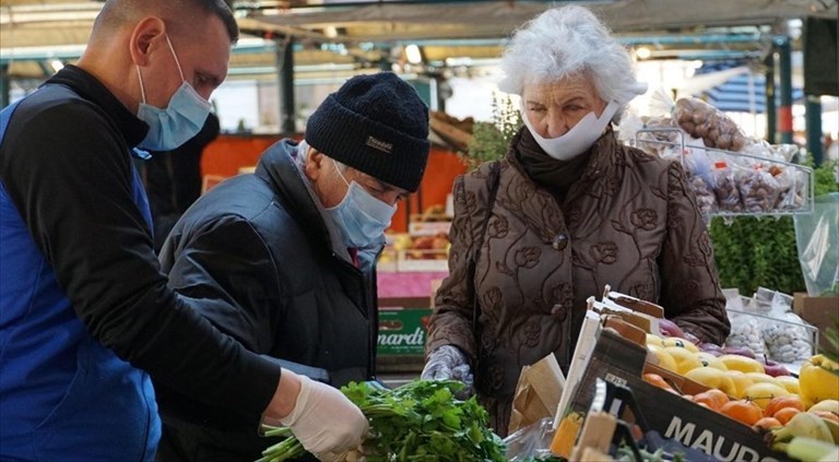 Mercato settimanale Mercato settimanale