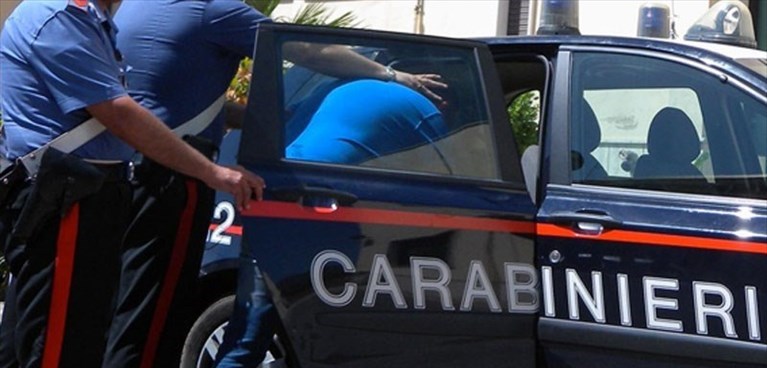 Arresto carabinieri - Foto di repertorio Arresto carabinieri - Foto di repertorio