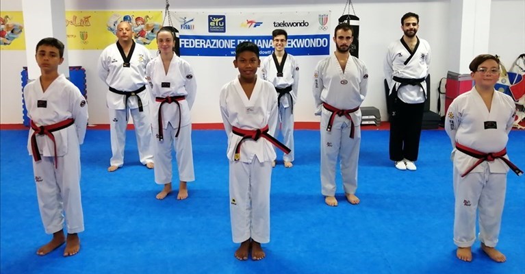 Gli atleti del Centro Evolution Taekwondo di Massafra