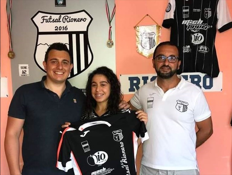 Aida Castrovilli con la nuova maglia Aida Castrovilli con la nuova maglia