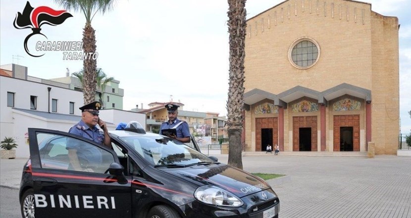 Carabinieri a Palagiano