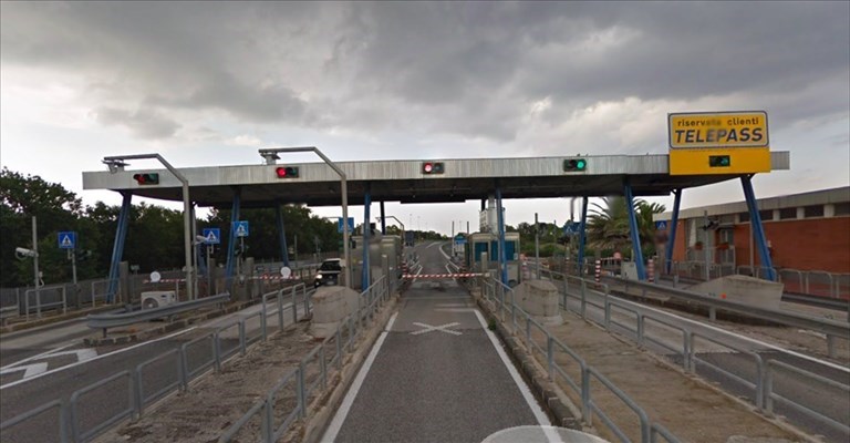 La stazione autostradale di Mottola - Castellaneta