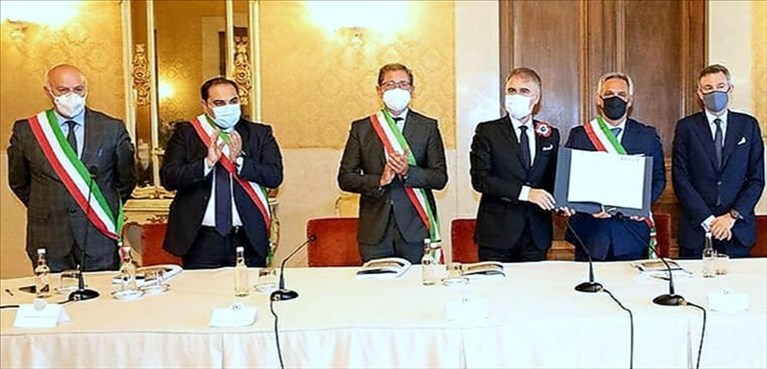 I sindaci dei comuni dell’Area di Crisi I sindaci dei comuni dell’Area di Crisi