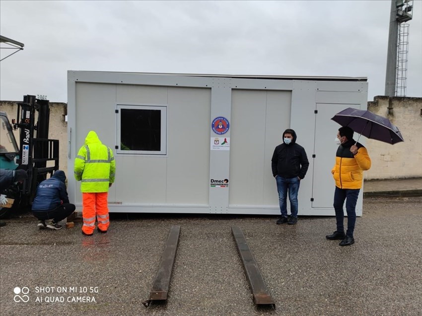 Tenda container con modalità "Drive Through" a Laterza