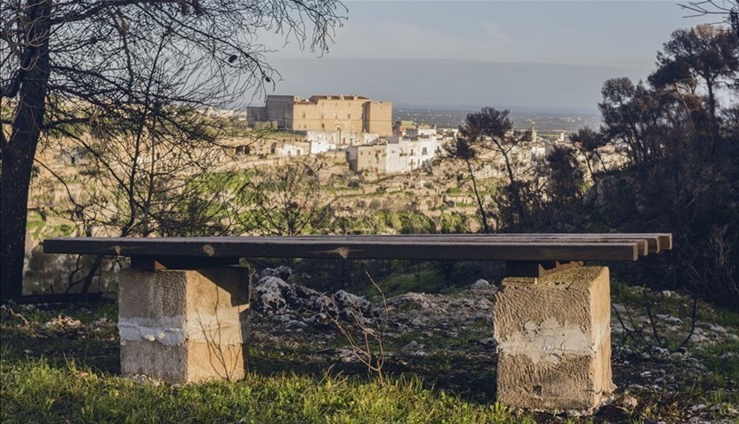 Palagianello sullo sfondo