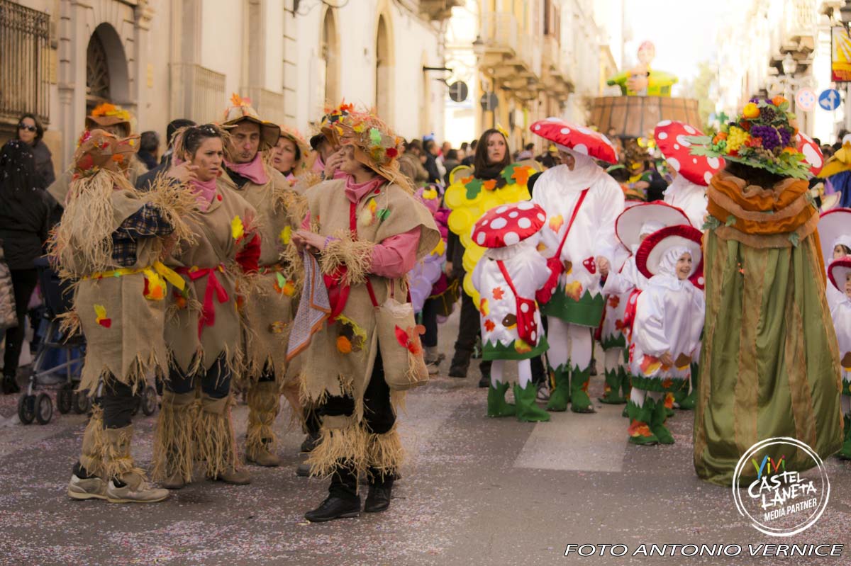 11^ CARNEVALE DEGLI ALUNNI | 1^ Sfilata | 03.02.2013