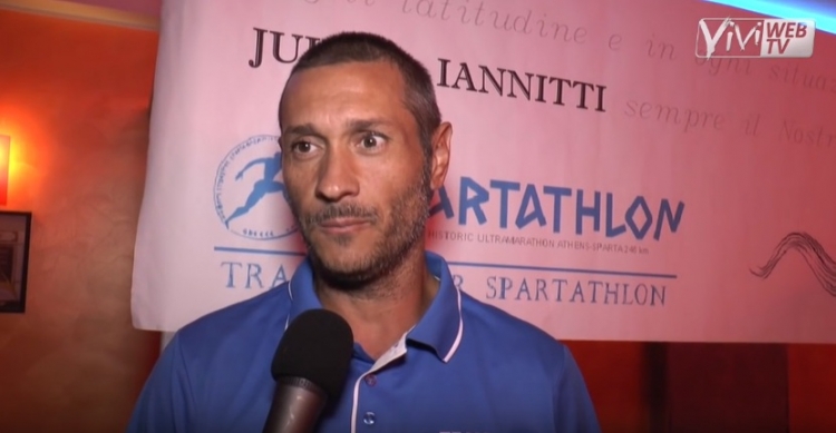 ATENE-SPARTA ANDATA E RITORNO: JULIUS IANNITTI ORMAI È LEGGENDA ATENE-SPARTA ANDATA E RITORNO: JULIUS IANNITTI ORMAI È LEGGENDA