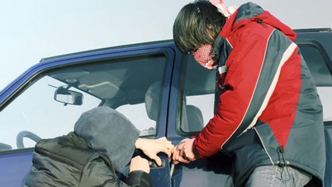 CASTELLANETA, TRE AUTO RUBATE IN POCHI GIORNI