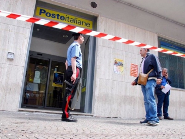 GINOSA MARINA, LADRI ALLE POSTE MA NON RUBANO NULLA GINOSA MARINA, LADRI ALLE POSTE MA NON RUBANO NULLA