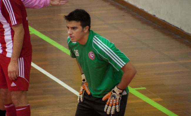 CALCIO A 5, DOMINIO REAL: ASFALTATO L'OSTUNI