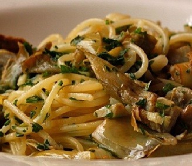 SPAGHETTI E CARCIOFI