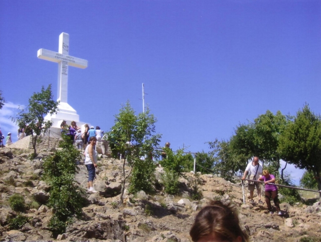 PELLEGRINAGGIO A MEDJUGORJE PELLEGRINAGGIO A MEDJUGORJE