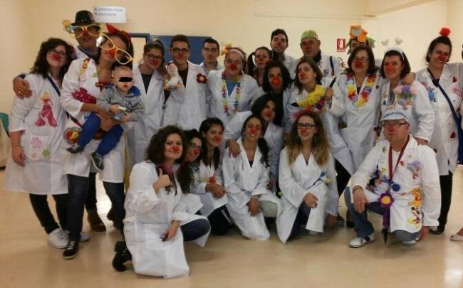 TANTI SORRISI E POCHI MALATI, IL SOGNO DEI "CLAUN" DI CORSIA