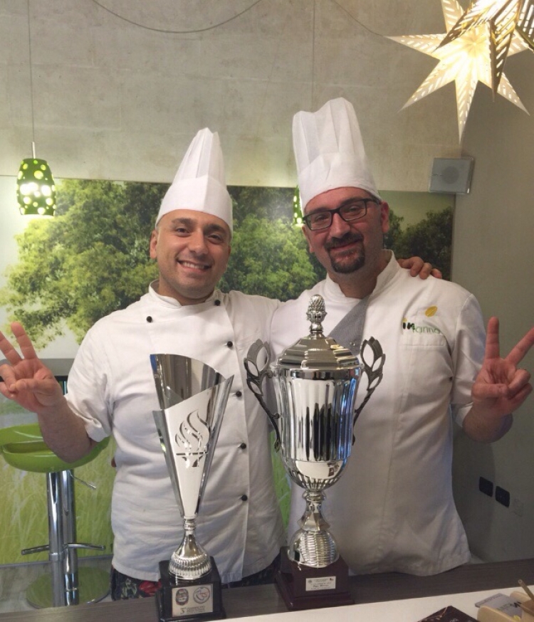 INFARINA STUPISCE ANCORA: RAFFAELE VENTOLA 3° NEL CAMPIONATO ASSOLUTO DI PIZZA INFARINA STUPISCE ANCORA: RAFFAELE VENTOLA 3° NEL CAMPIONATO ASSOLUTO DI PIZZA