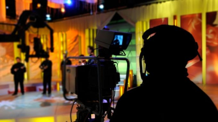 ATTORI E COMPARSE: UN CASTING PER UNA NOTA TRASMISSIONE TELEVISIVA MEDIASET ATTORI E COMPARSE: UN CASTING PER UNA NOTA TRASMISSIONE TELEVISIVA MEDIASET