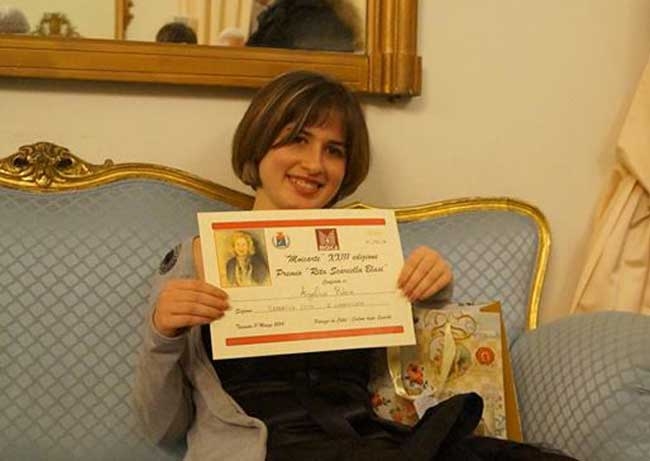 ANGELICA RUBINO, SECONDO POSTO AL CONCORSO MOICA ANGELICA RUBINO, SECONDO POSTO AL CONCORSO MOICA