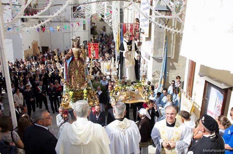 FESTA MADONNA DEL ROSARIO: IL PROGRAMMA DEGLI EVENTI RELIGIOSI E CIVILI FESTA MADONNA DEL ROSARIO: IL PROGRAMMA DEGLI EVENTI RELIGIOSI E CIVILI