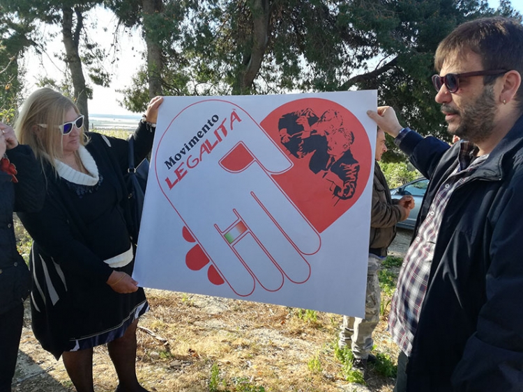 MOVIMENTO LEGALITÀ, DALLE PAROLE AI FATTI: SIT-IT A MASSERIA COLUCCI MOVIMENTO LEGALITÀ, DALLE PAROLE AI FATTI: SIT-IT A MASSERIA COLUCCI
