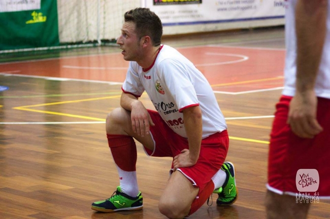 CALCIO A 5, SGAMBETTO DELL'ALBERTO C5: JONNY FROG KO