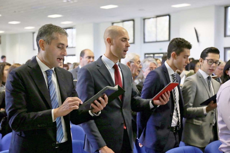 I TESTIMONI DI GEOVA DI CASTELLANETA AL GRANDE CONGRESSO DI BRINDISI I TESTIMONI DI GEOVA DI CASTELLANETA AL GRANDE CONGRESSO DI BRINDISI