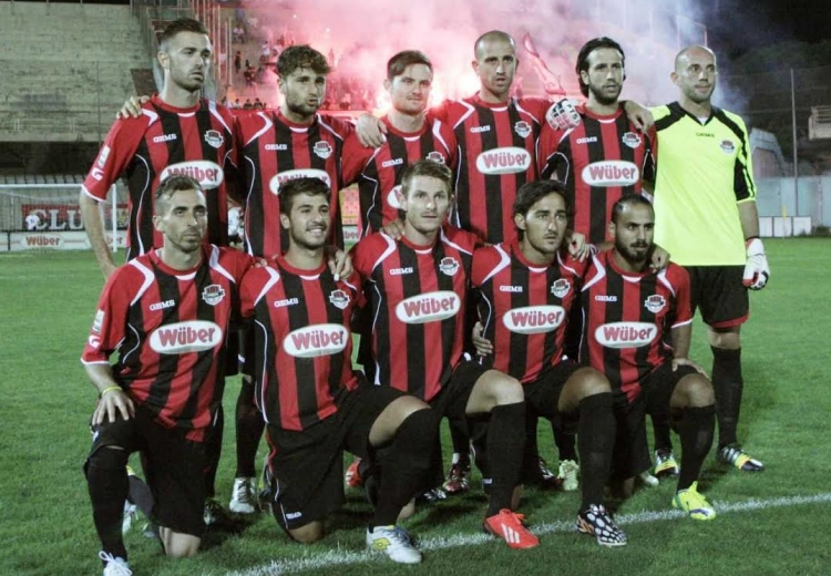 OGGI E DOMANI IL FOGGIA CALCIO SI ALLENA AL DE BELLIS OGGI E DOMANI IL FOGGIA CALCIO SI ALLENA AL DE BELLIS