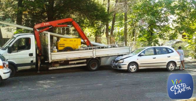 INCIDENTE STRADALE SU VIALE DEI PINI, MUORE L INCIDENTE STRADALE SU VIALE DEI PINI, MUORE L