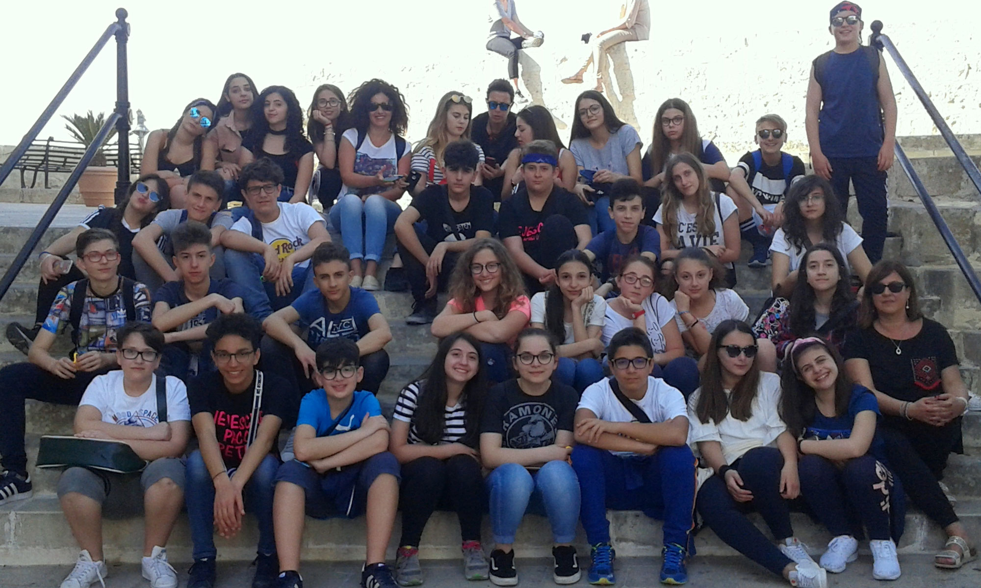 GLI ALUNNI DELL’ISTITUTO COMPRENSIVO PASCOLI ALLA LINK SCHOOL OF ENGLISH GLI ALUNNI DELL’ISTITUTO COMPRENSIVO PASCOLI ALLA LINK SCHOOL OF ENGLISH