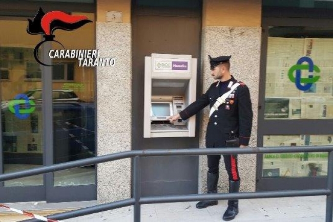 BOMBA AL BANCOMAT DI PALAGIANO, VIA COL DENARO DELLA CASSA