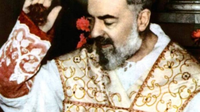 MASSAFRA IN FESTA PER L'ARRIVO DELLA RELIQUIA DI SAN PIO